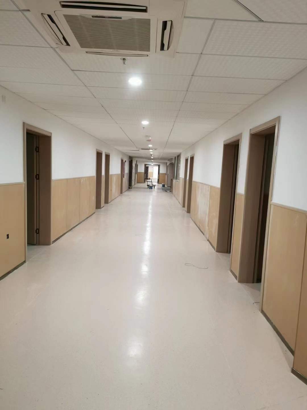 佛山南海公共卫生医院七楼地胶安装完工